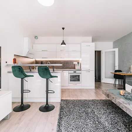 Lägenhet Ah Radnica Luxury Spa *