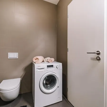 Ah Radnica Luxury Spa Lägenhet